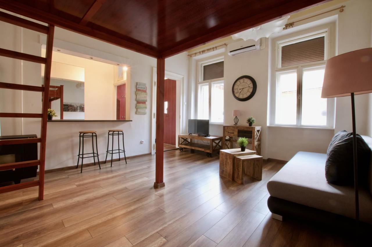 Standard Apartment By Hi5 - Nyugati Square บูดาเปสต์ ภายนอก รูปภาพ